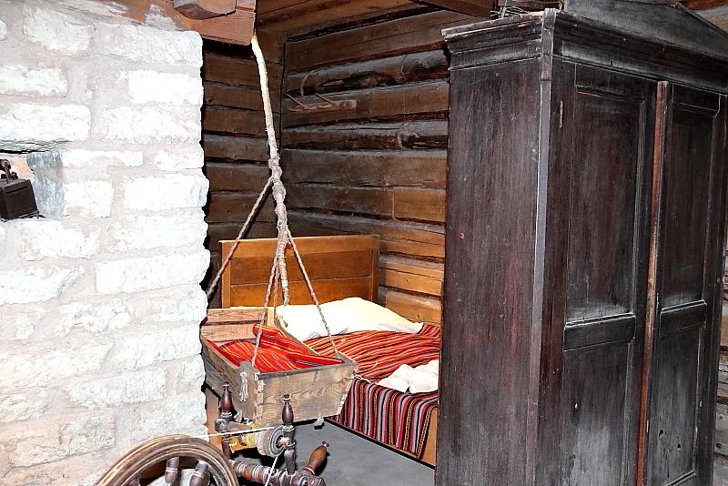 [ pilt: 086X  .JPG ]